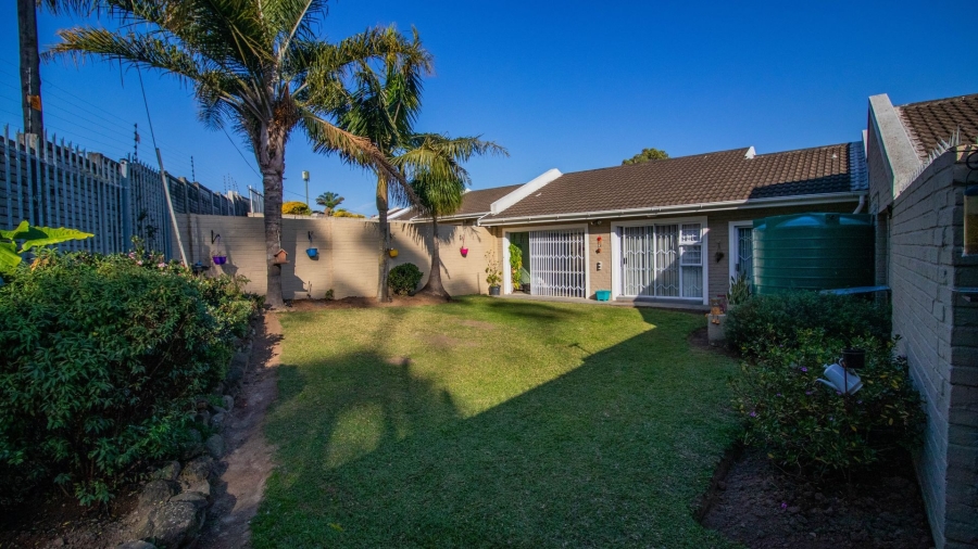 To Let 2 Bedroom Property for Rent in Abbotsford Eastern Cape